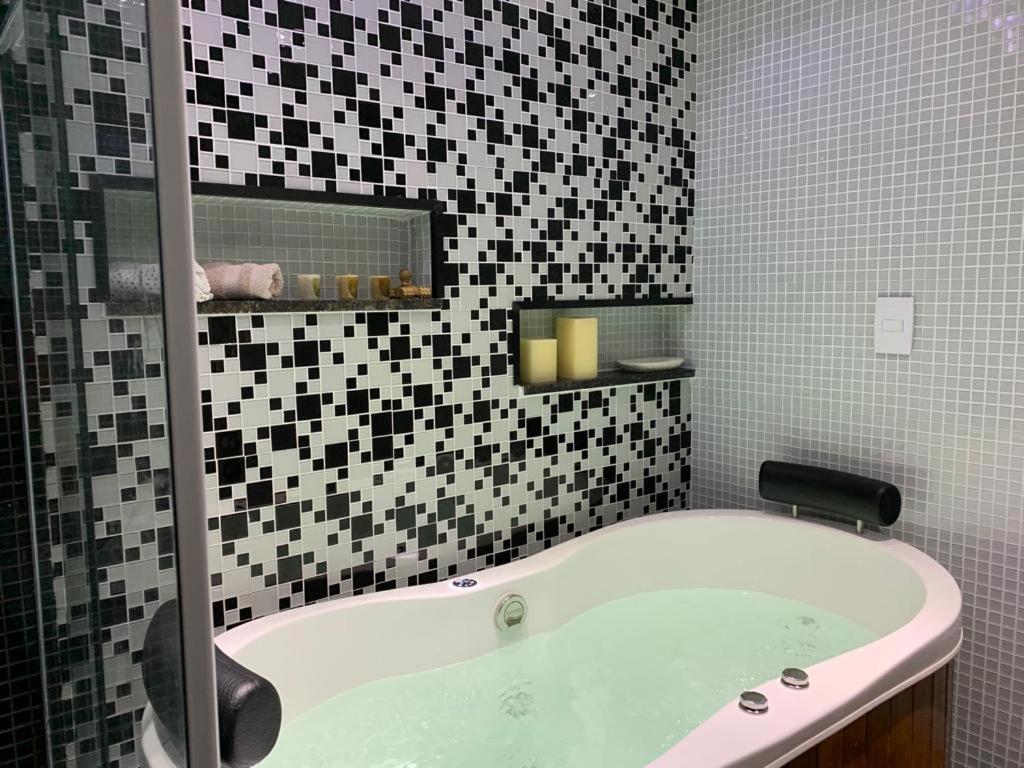 Maravilhoso Apartamento 2 Quartos Com Ofuro Porto Da Barra Summer Barra Flat Salvador